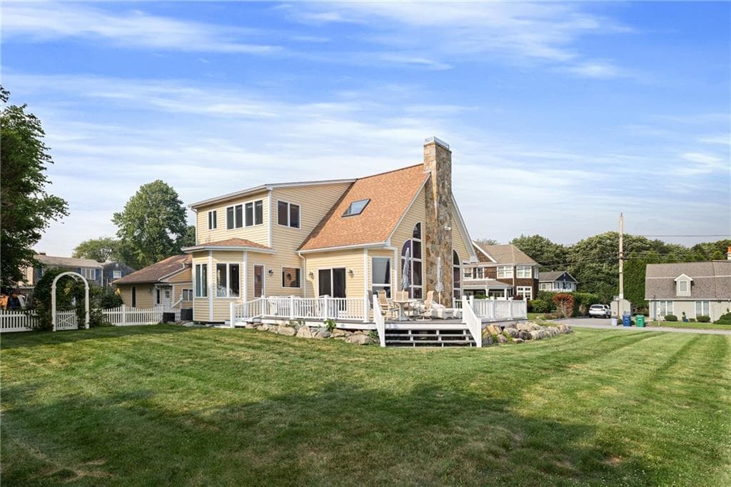 Single Family Residence at 139 Hemlock Avenue, Warwick, photo 34 of 50
