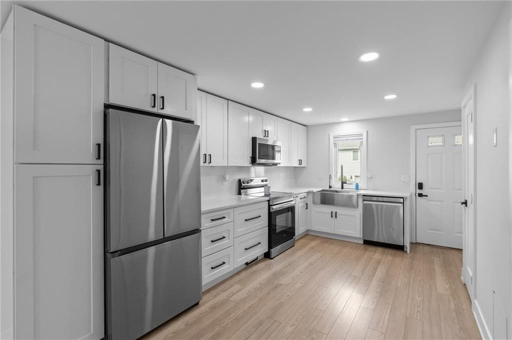 41 Dale Avenue UNIT D photo 3
