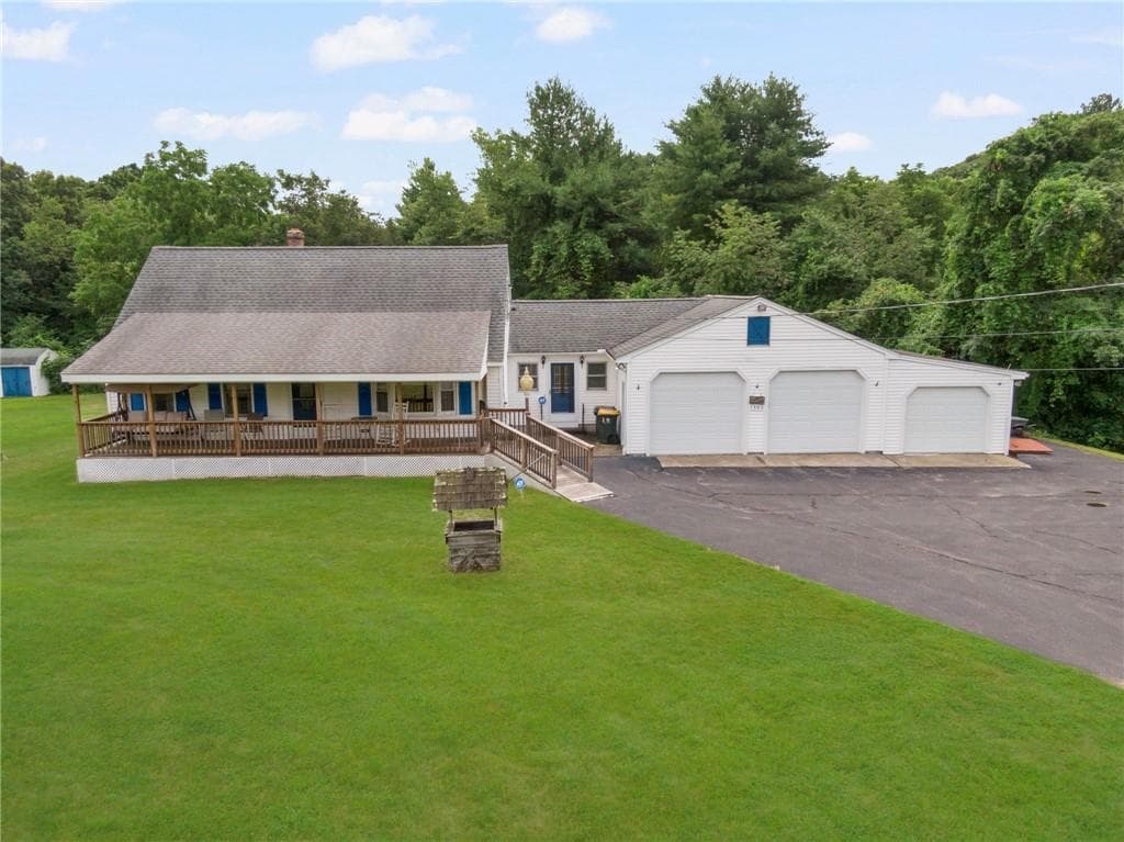 Single Family Residence at 1505 Broncos Highway, Burrillville, photo 6 of 41