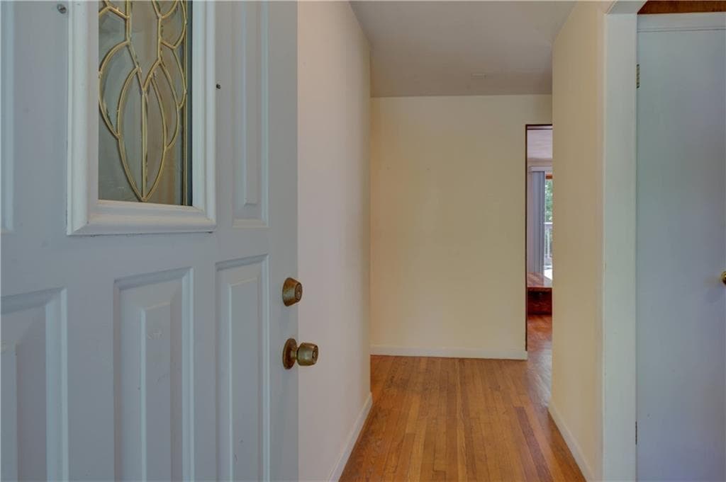 Single Family Residence at 16 Superior Street, Warwick, photo 7 of 35