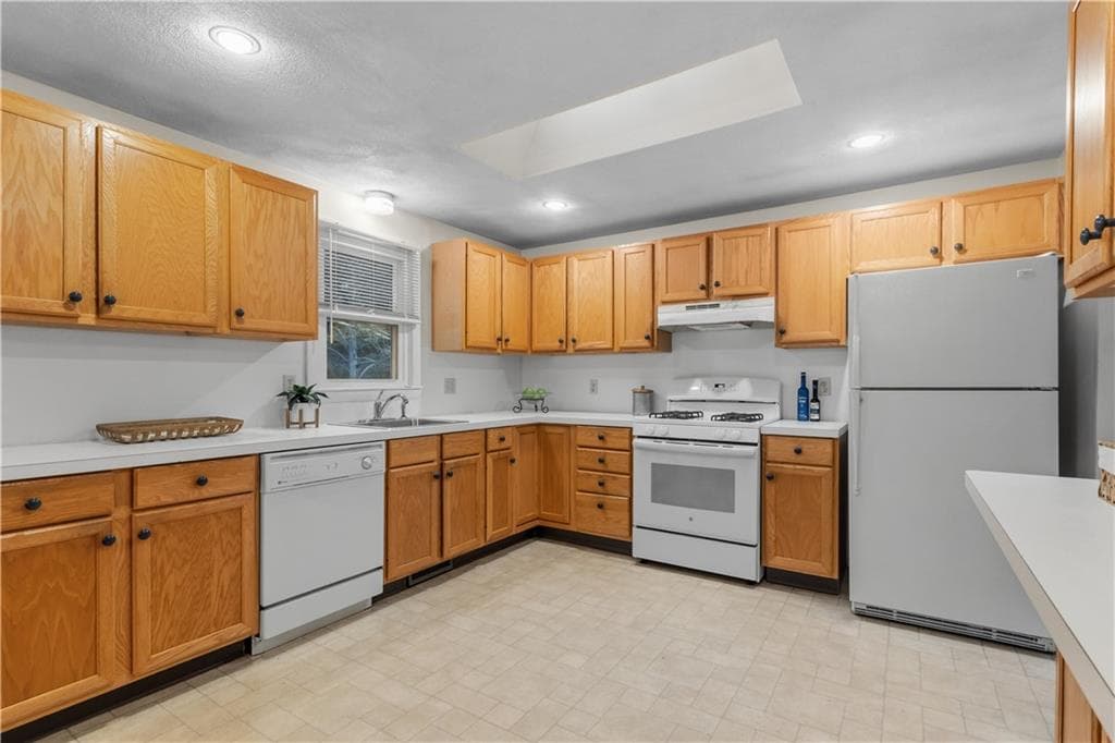 102 Windward Walk photo 14