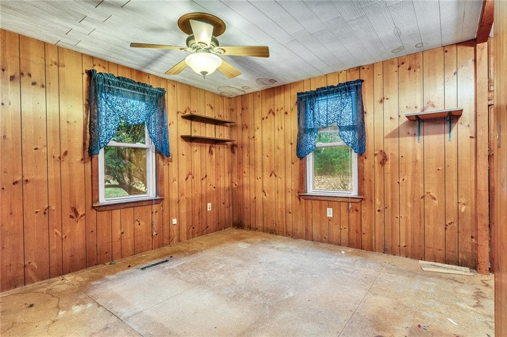 Single Family Residence at 119 Breakheart Hill Road, West Greenwich, photo 20 of 30