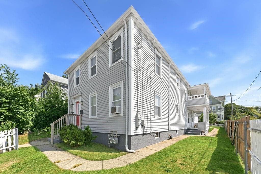 41 Rochambeau Avenue photo 3