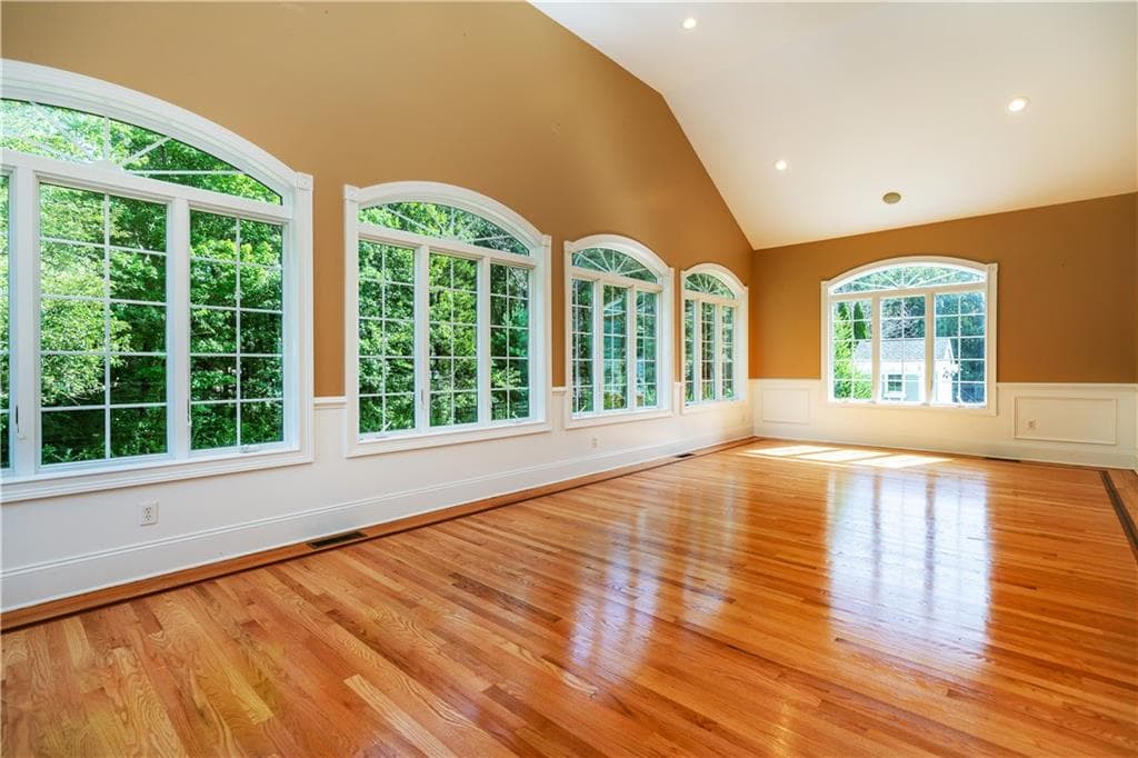 Single Family Residence at 5 Lenihan Lane, East Greenwich, photo 23 of 50