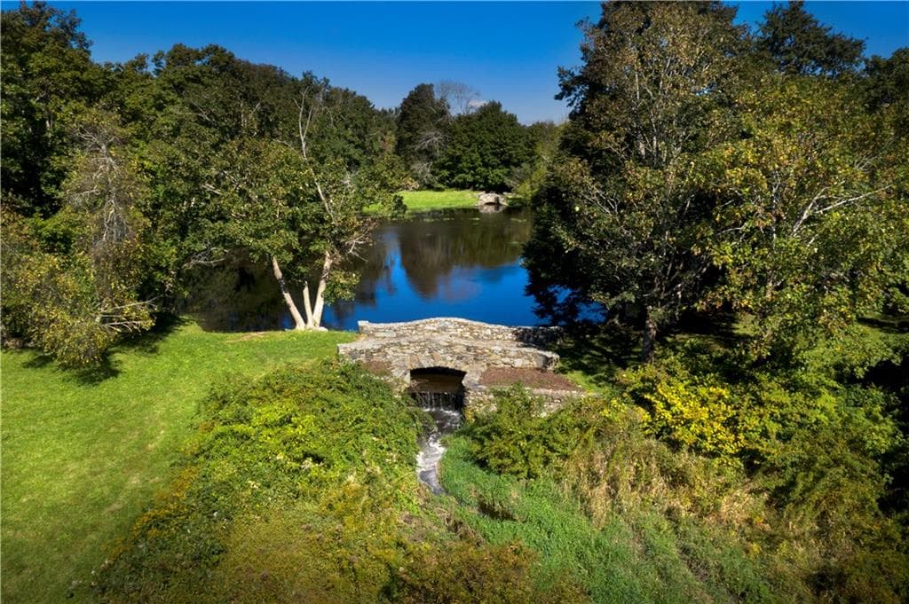 2 Stone Bridge Drive photo 40