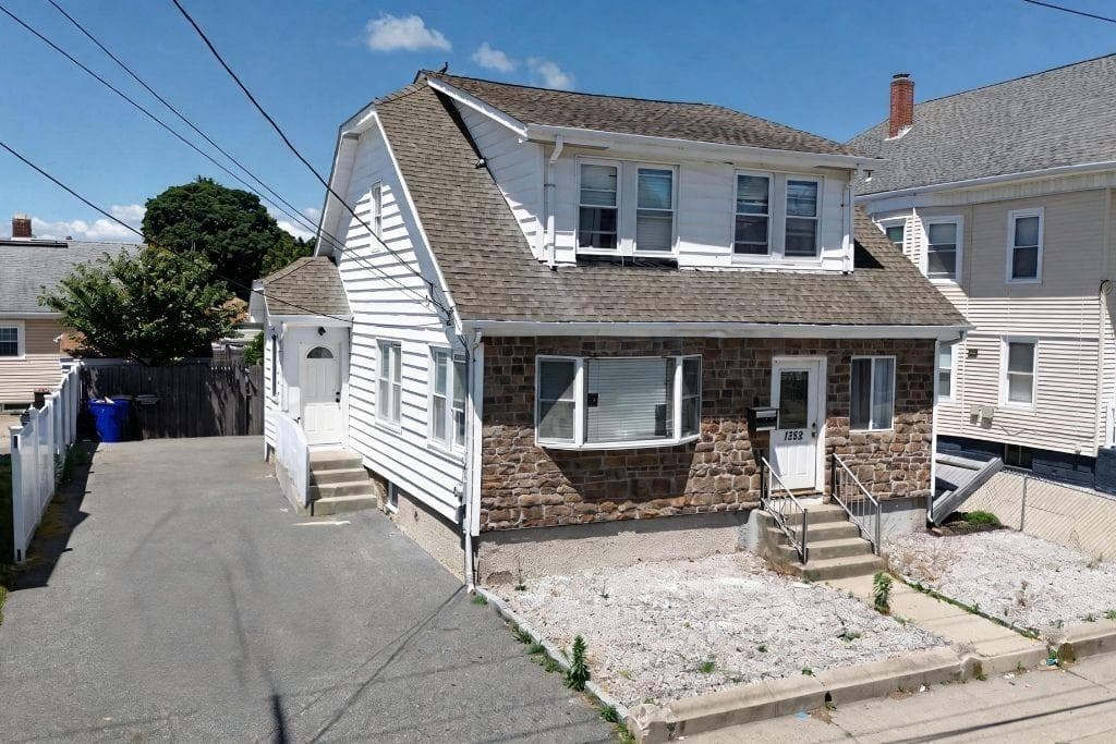 Single Family Residence at Single Family Residence, Pawtucket, photo 3 of 18