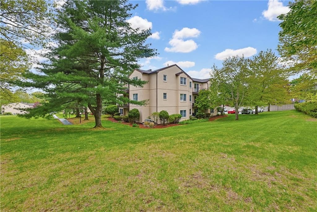 185 Manville Hill Road UNIT 106 photo 21