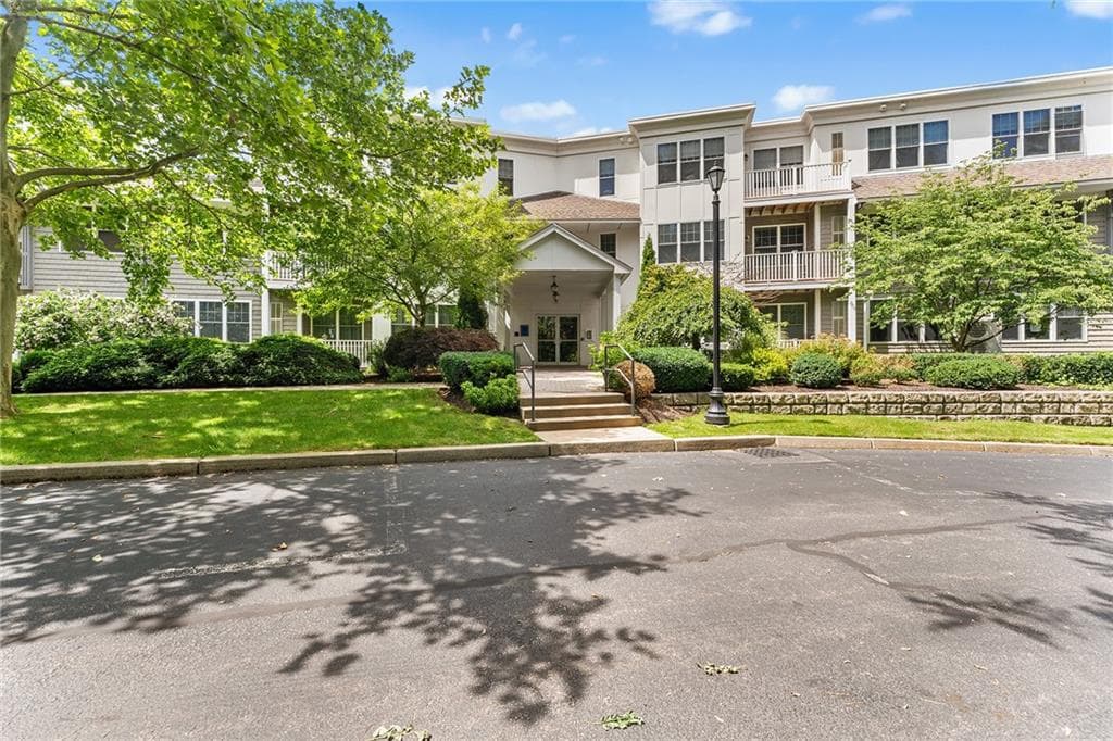 Condominium at 301 Church Street UNIT 108, South Kingstown, photo 2 of 31