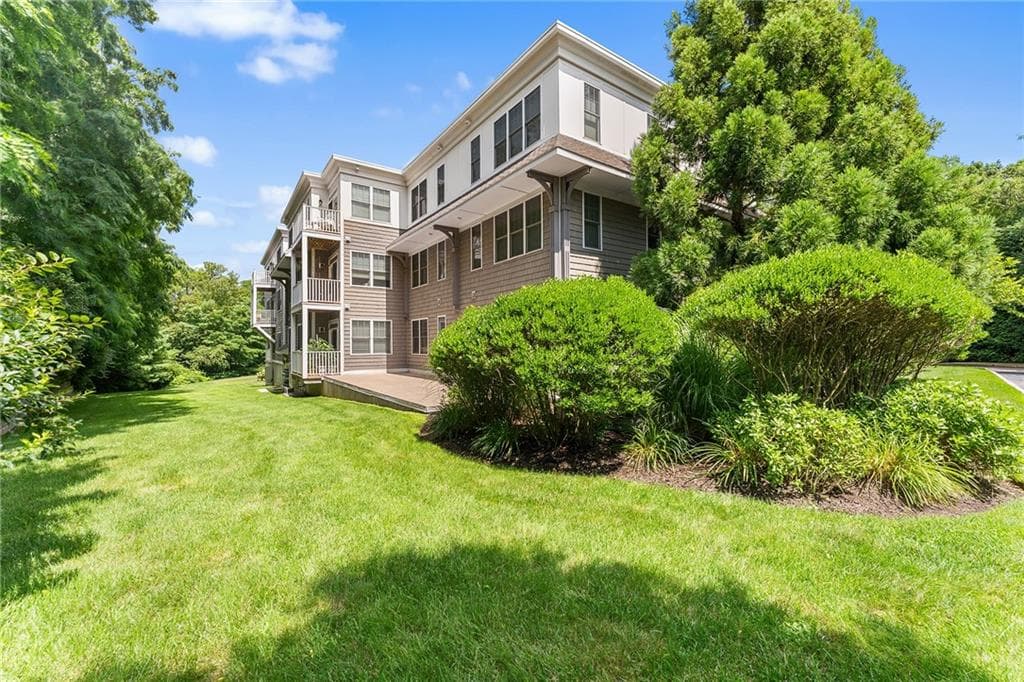 Condominium at 301 Church Street UNIT 108, South Kingstown, photo 30 of 31