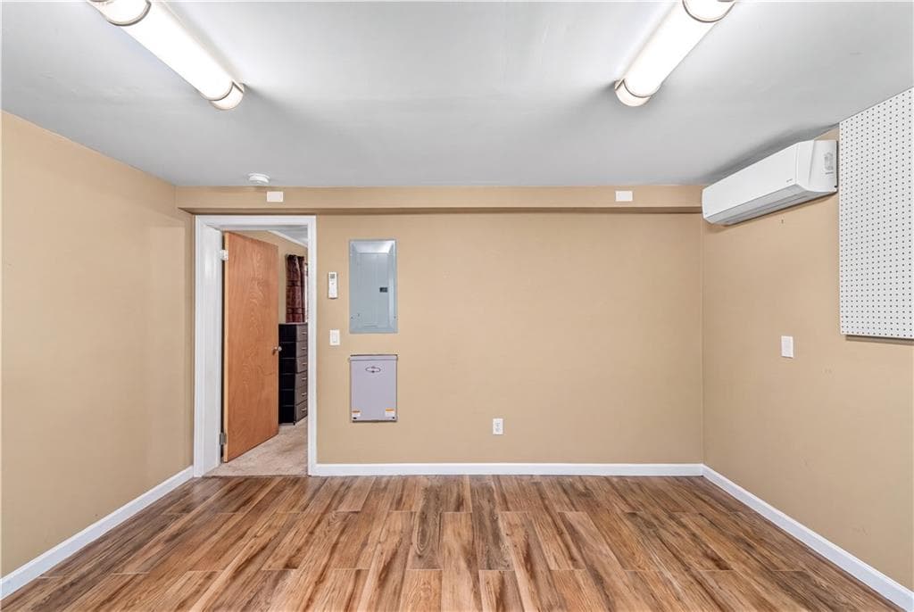 464 #103 Gardiner Road photo 25