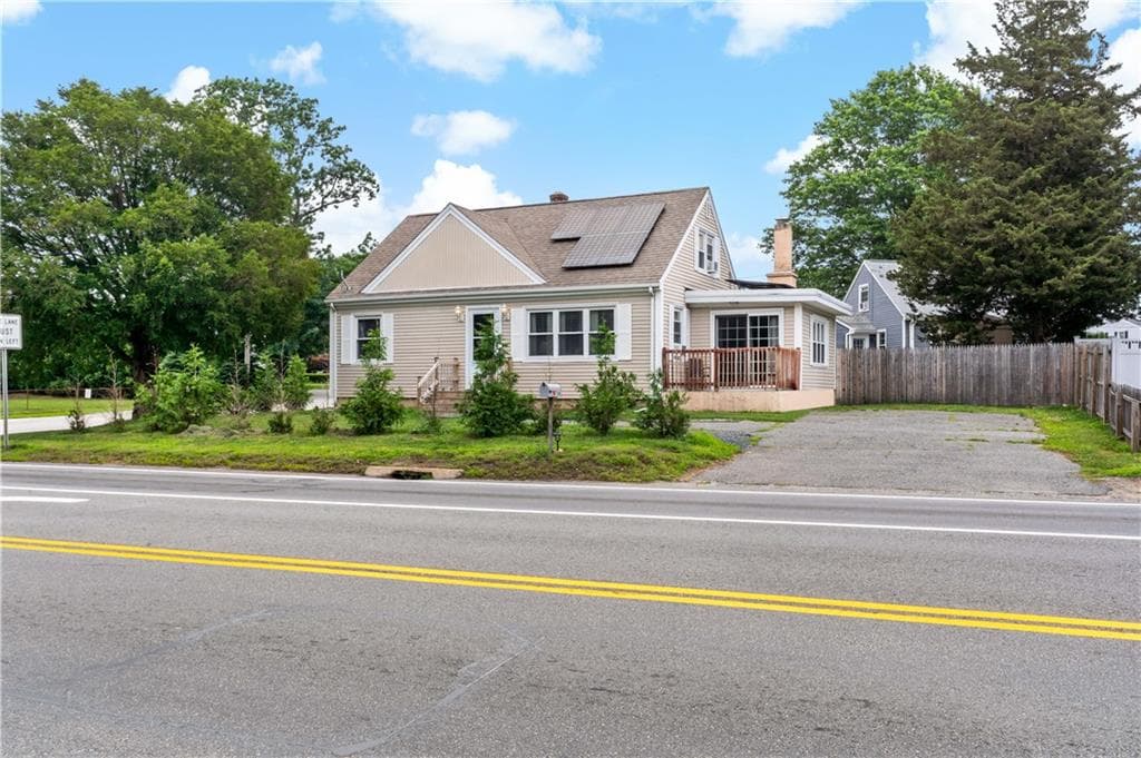 756 Metacom Avenue photo 30
