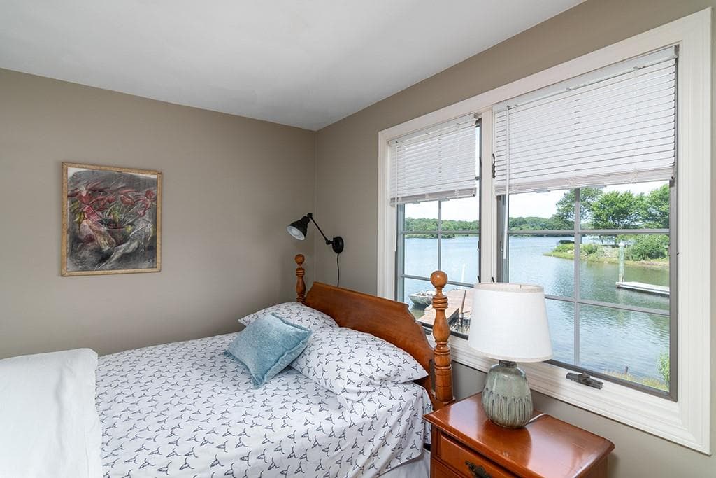 Single Family Residence at 65 Sheldon Point Road, South Kingstown, photo 23 of 33