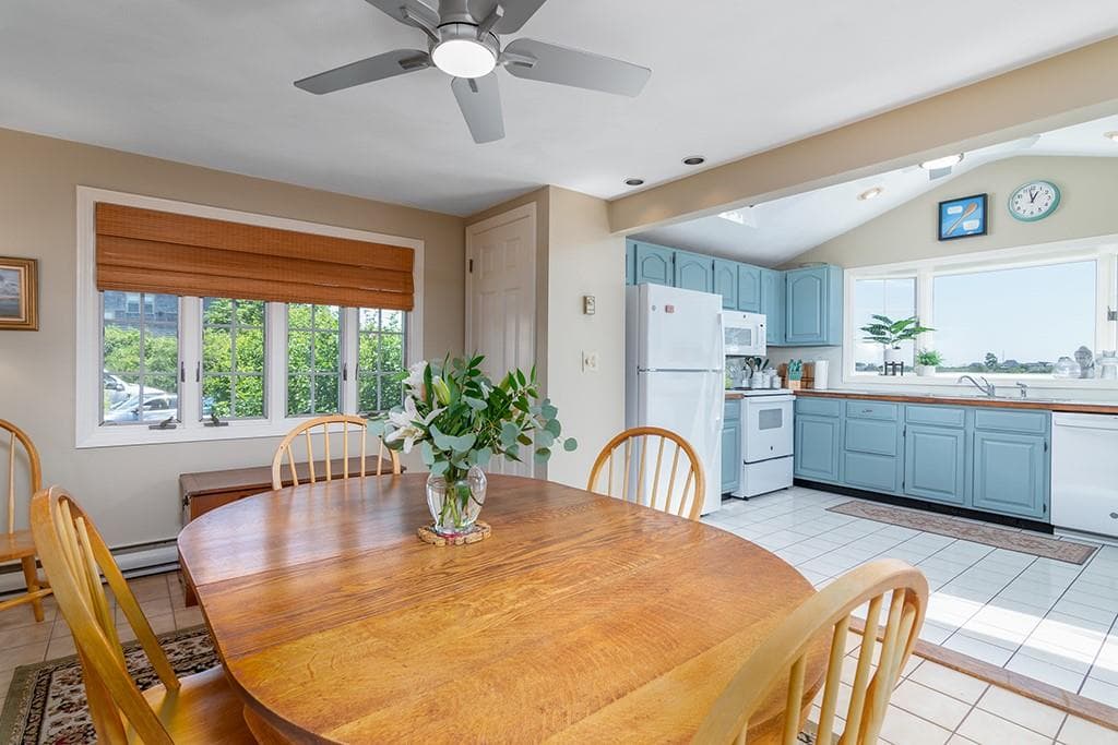 Single Family Residence at 65 Sheldon Point Road, South Kingstown, photo 17 of 33