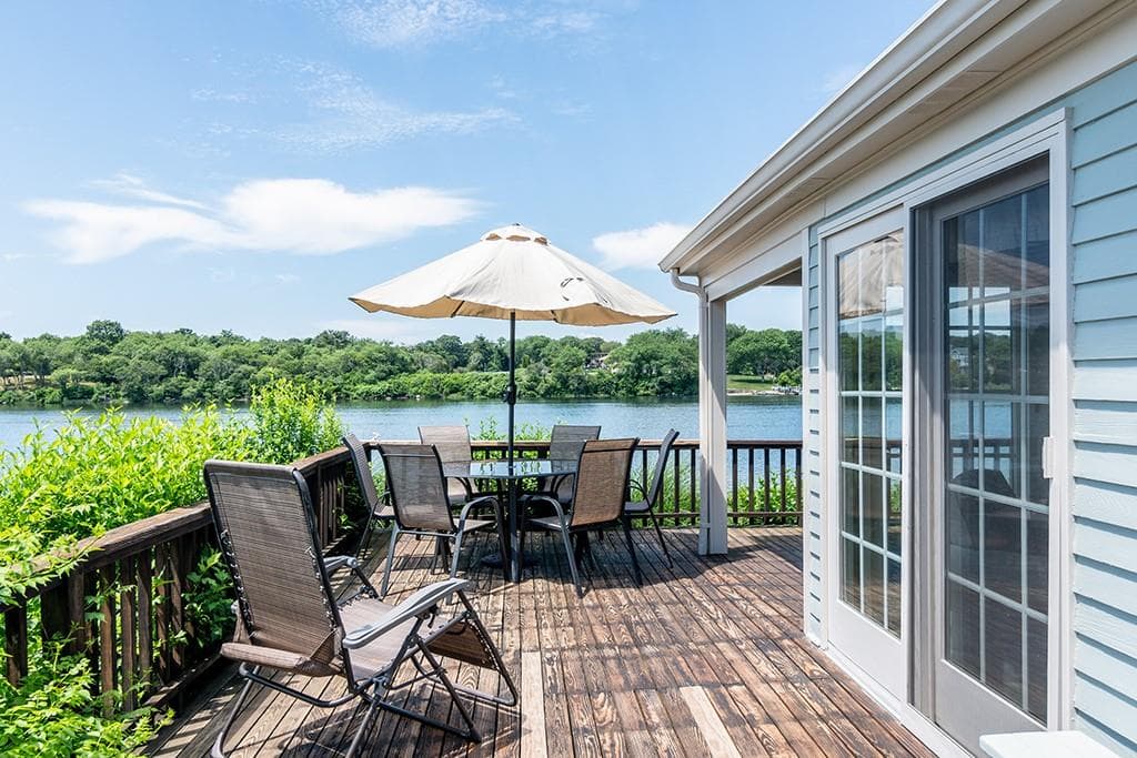 Single Family Residence at 65 Sheldon Point Road, South Kingstown, photo 12 of 33