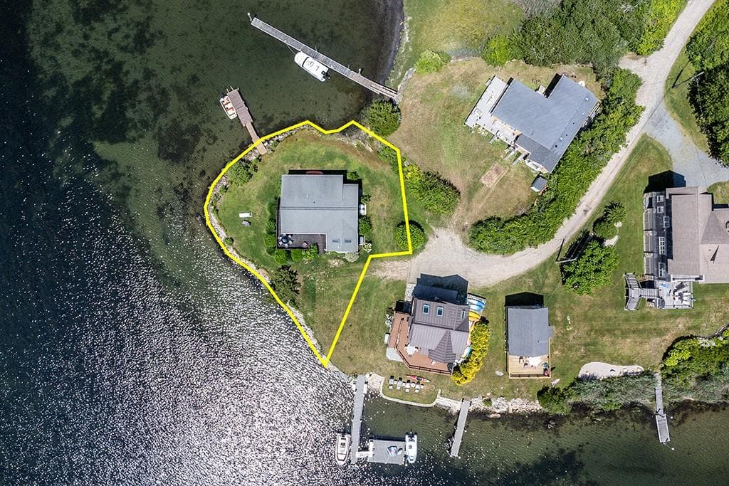 Single Family Residence at 65 Sheldon Point Road, South Kingstown, photo 3 of 33