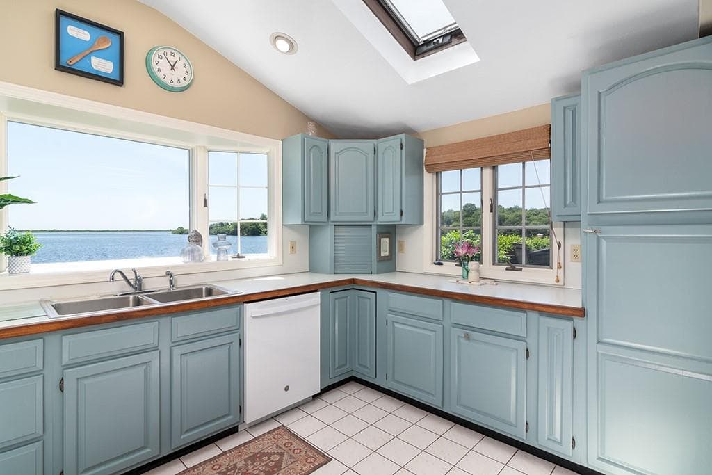 Single Family Residence at 65 Sheldon Point Road, South Kingstown, photo 15 of 33