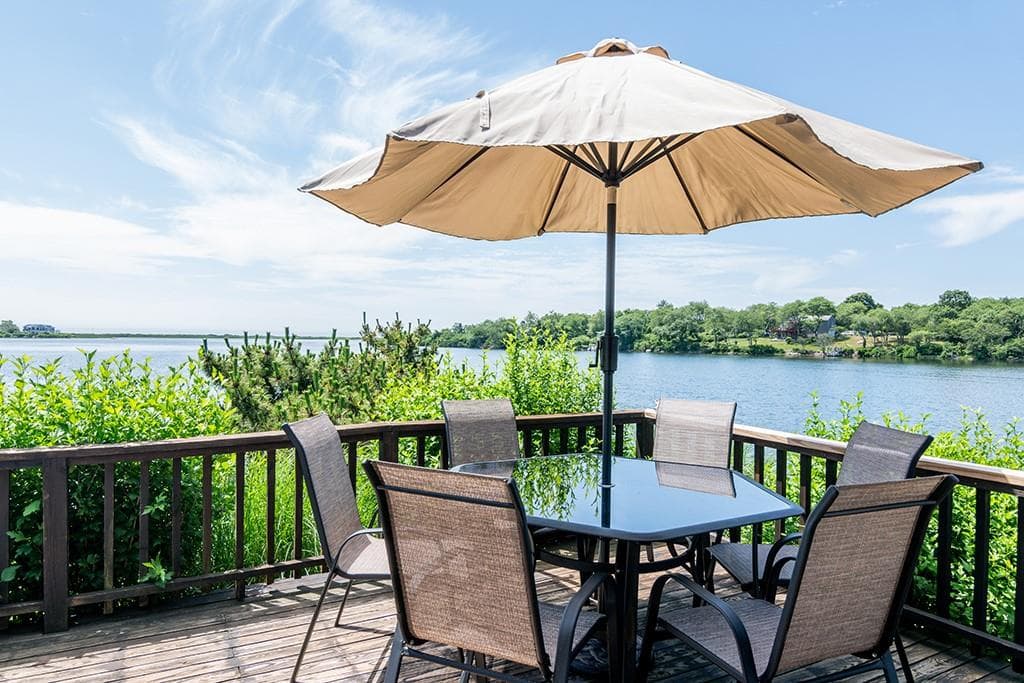 Single Family Residence at 65 Sheldon Point Road, South Kingstown, photo 11 of 33