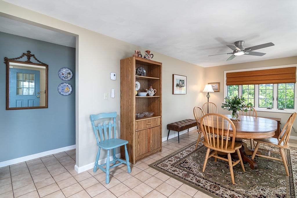 Single Family Residence at 65 Sheldon Point Road, South Kingstown, photo 21 of 33