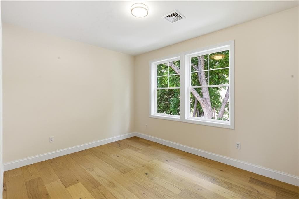 42 Orchard Avenue photo 32