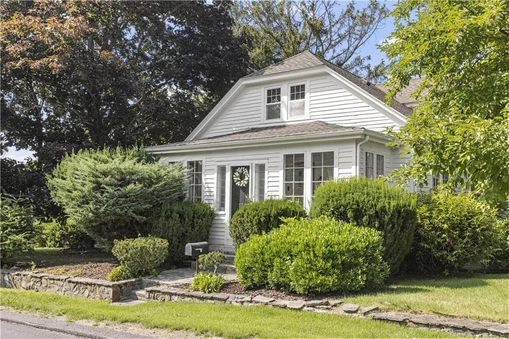 90 Hilltop Road