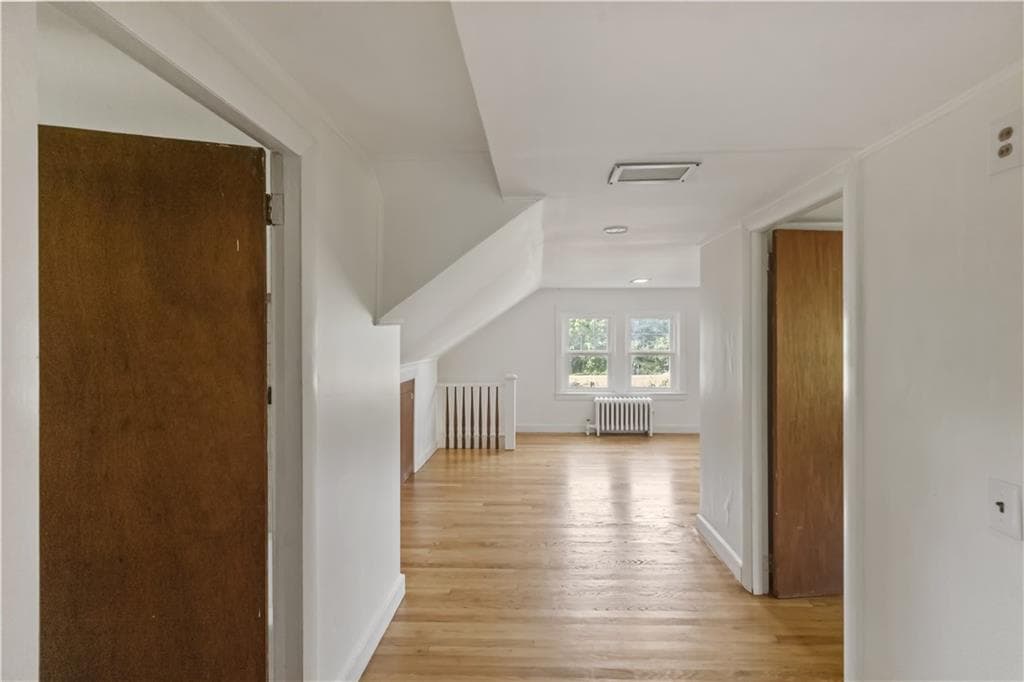 90 Hilltop Road photo 19