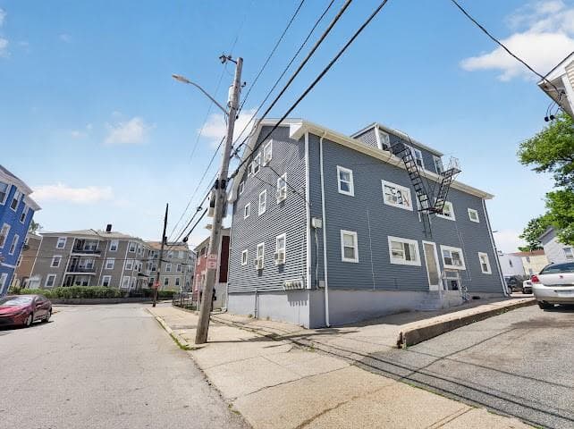 29 Mowry Street
