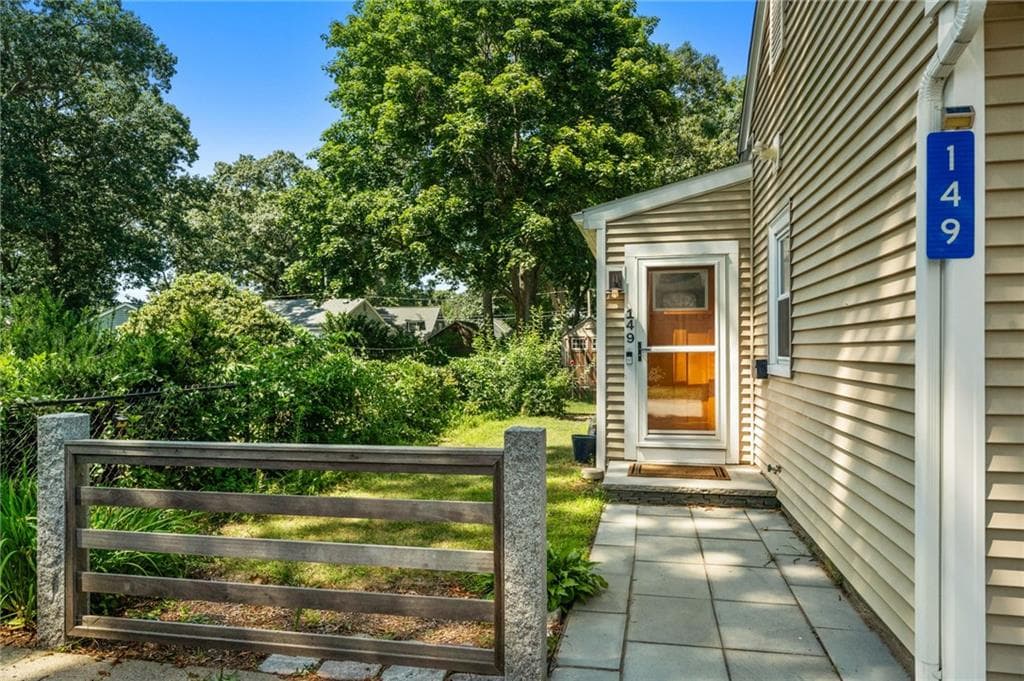 147 149 Riverside Drive photo 33