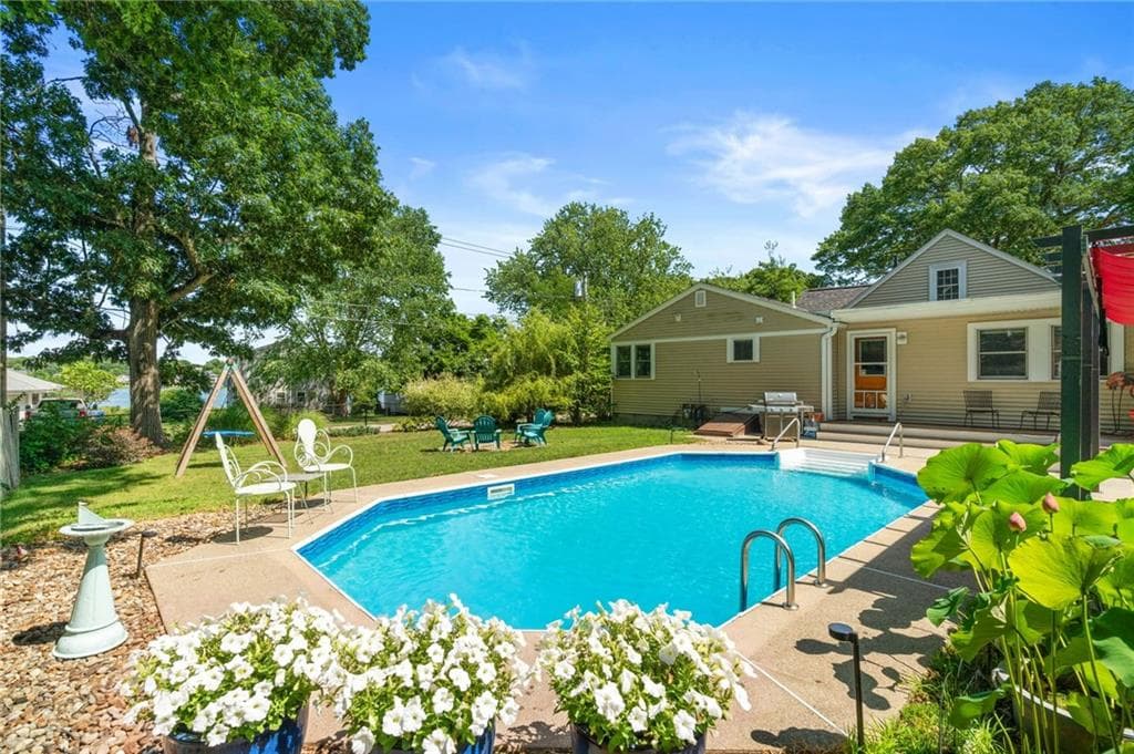 147 149 Riverside Drive photo 29