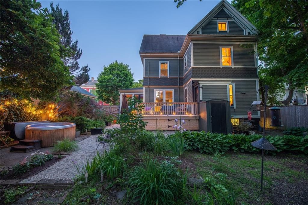 66 Halsey Street photo 40
