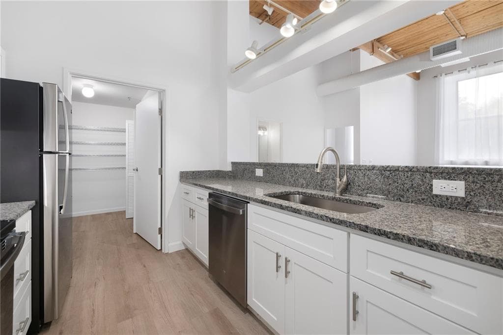 494 Woonasquatucket Avenue UNIT 206 photo 13