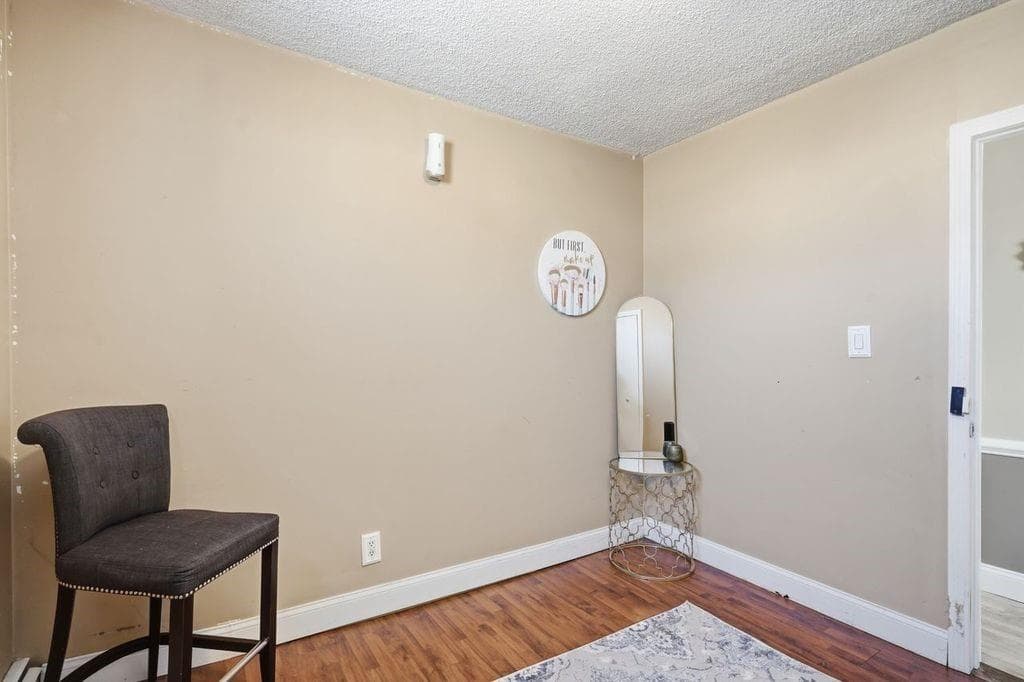 168 Ohio Avenue photo 23