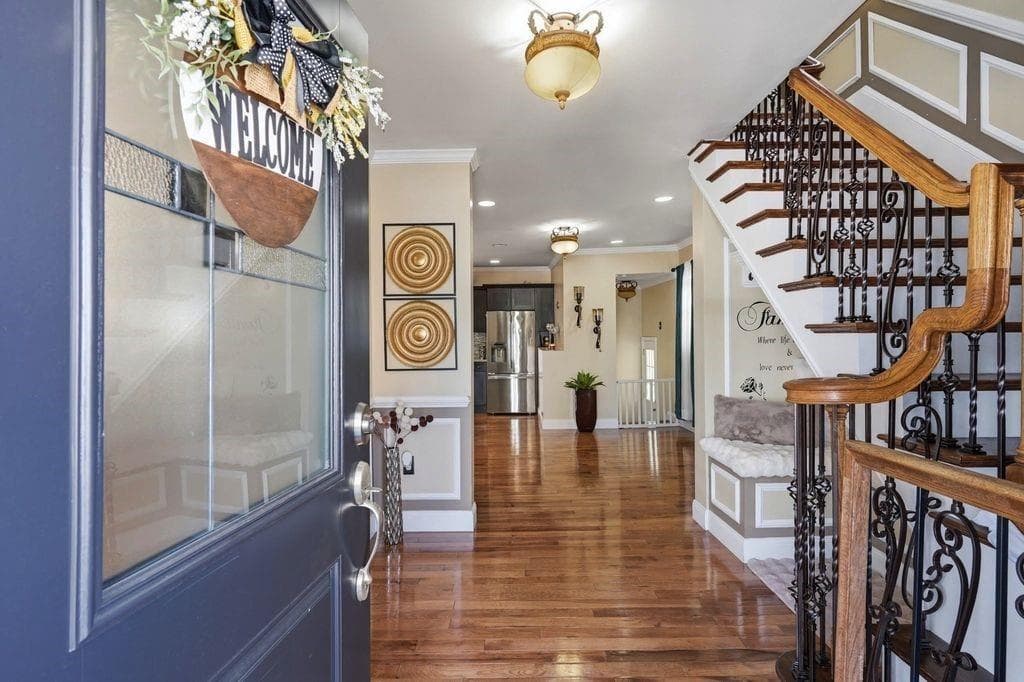 168 Ohio Avenue photo 4