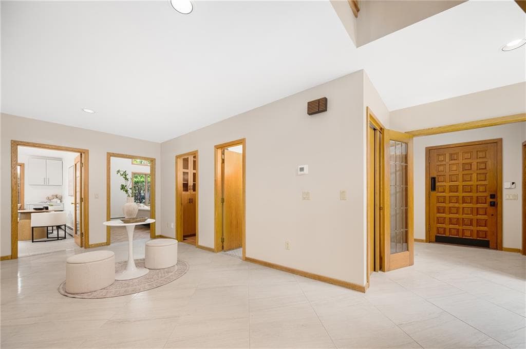14 Maxcy Drive photo 11