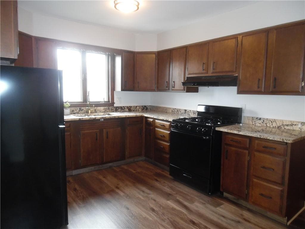Multi Family at 319 Main Street, Warren, photo 15 of 21