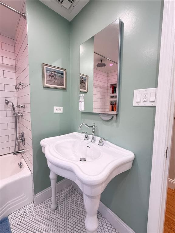 Single Family Residence at 11 Beech Tree Road, East Providence, photo 23 of 44