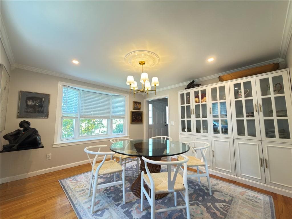 Single Family Residence at 11 Beech Tree Road, East Providence, photo 6 of 44