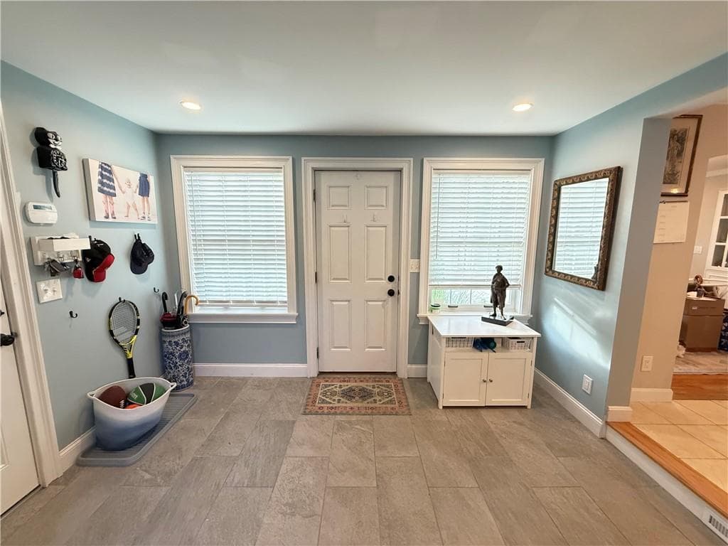 Single Family Residence at 11 Beech Tree Road, East Providence, photo 12 of 44