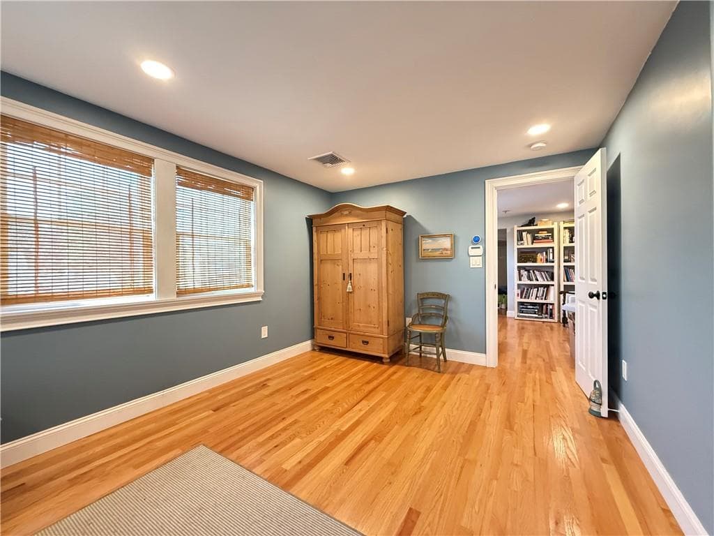 Single Family Residence at 11 Beech Tree Road, East Providence, photo 30 of 44