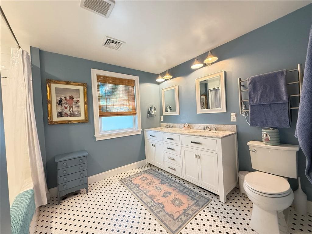 Single Family Residence at 11 Beech Tree Road, East Providence, photo 31 of 44