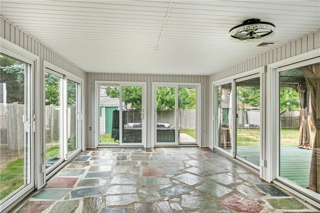 26 Tryon Avenue photo 22