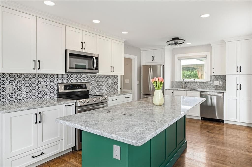 26 Tryon Avenue photo 9