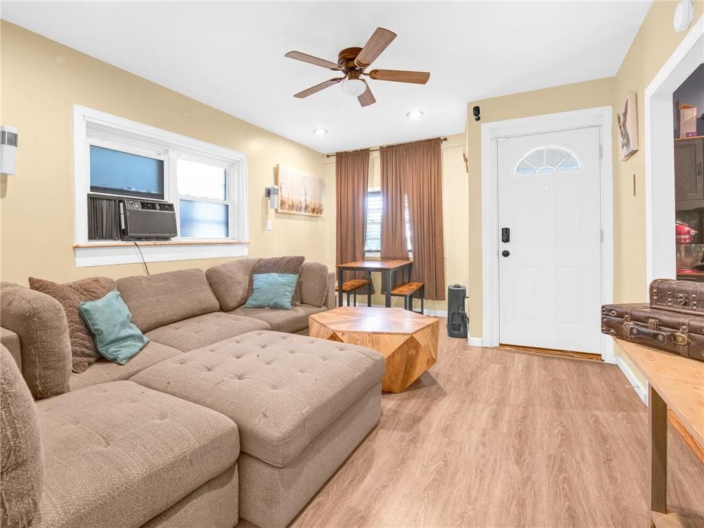 232 Transit Street photo 6