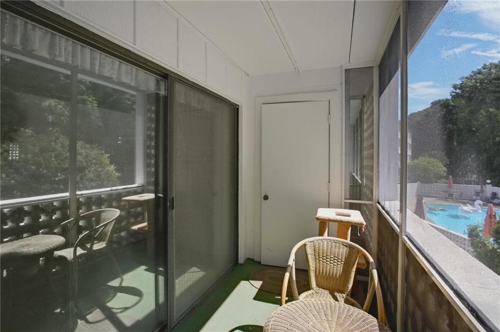 143 Hoffman Avenue UNIT 208 photo 17