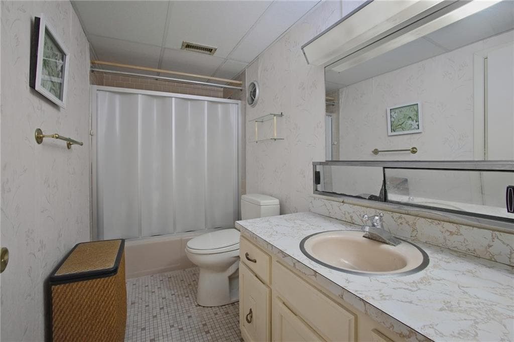 143 Hoffman Avenue UNIT 208 photo 20