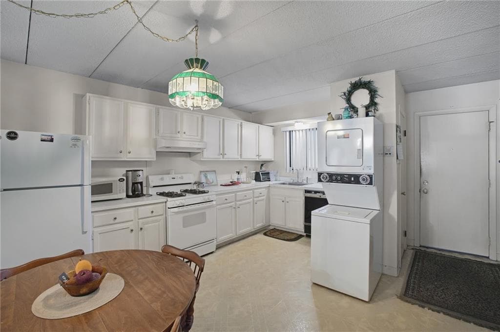 143 Hoffman Avenue UNIT 208 photo 10