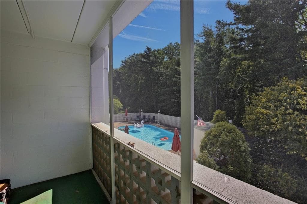 143 Hoffman Avenue UNIT 208 photo 18