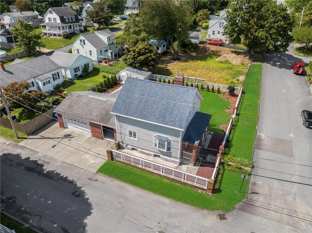 78 Highland Avenue photo 3