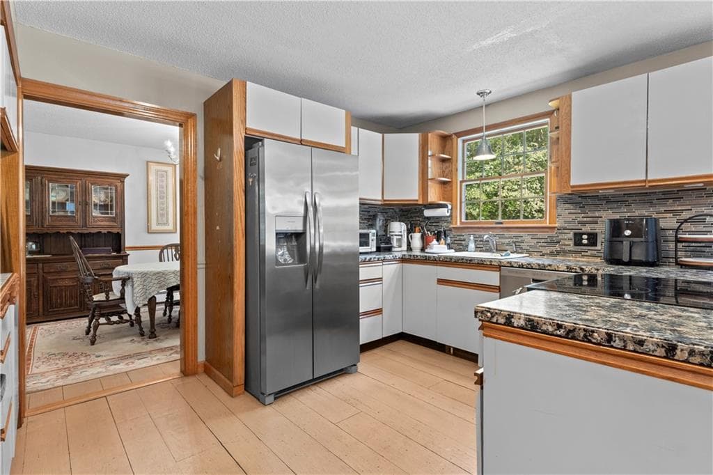 Single Family Residence at 189 Wolf Rock Road, Exeter, photo 17 of 50