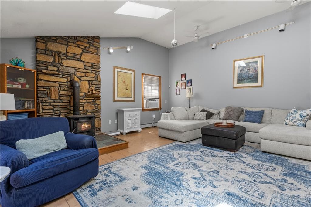 Single Family Residence at 189 Wolf Rock Road, Exeter, photo 26 of 50
