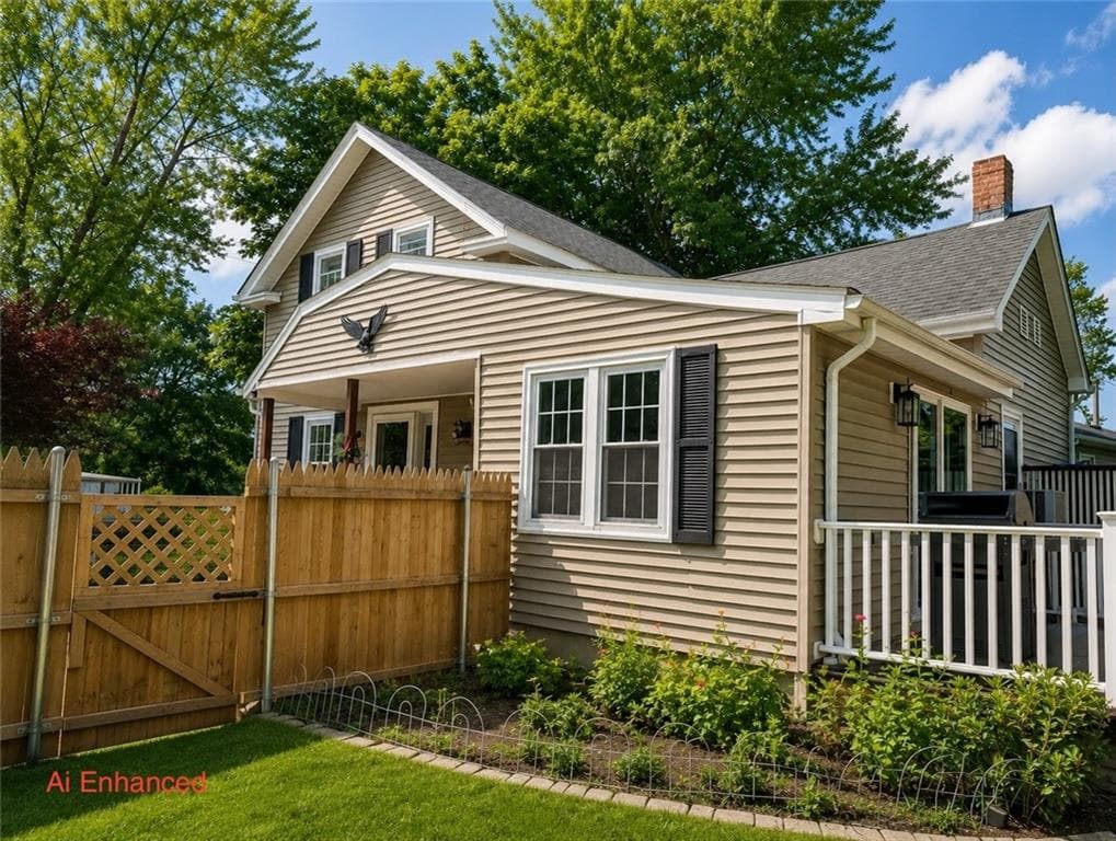 Single Family Residence at 190 George Arden Avenue, Warwick, photo 2 of 12